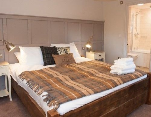 Inn The Carnarvon Arms